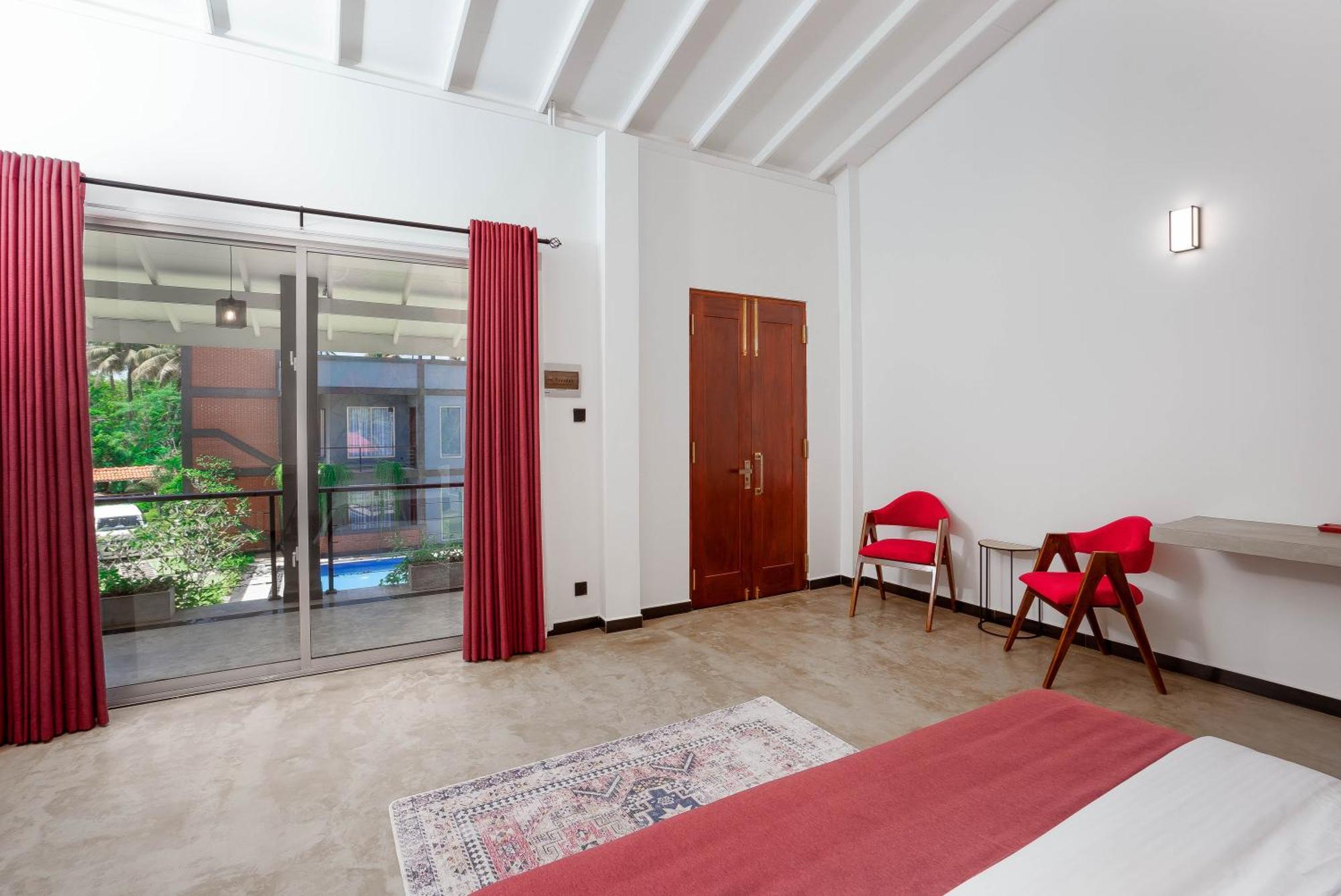 Hasthri Boutique Red Chalet In Ahangama With Pool Near Beach Exteriör bild